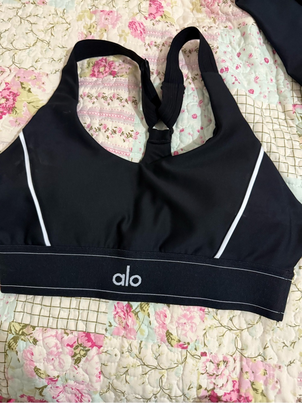 ALO Yoga Black Sports Bra with White Piping